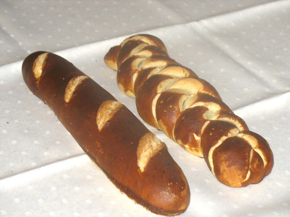 Laugenbaguette oder Laugenzöpfe von bBrigitte| Chefkoch