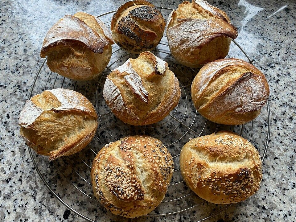 Frühstücksbrötchen einfach handgemacht von 8dga7wq5x7| Chefkoch Frühstücksbrötchen einfach handgemacht von 8dga7wq5x7| Chefkoch