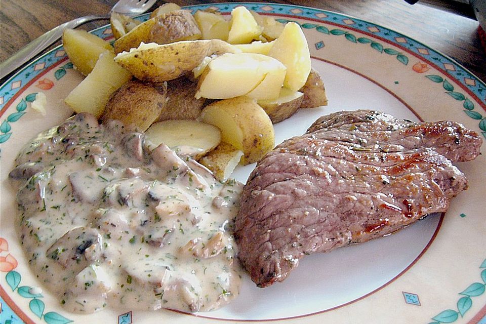 Rindfleisch mit Champignon - Kräutersoße