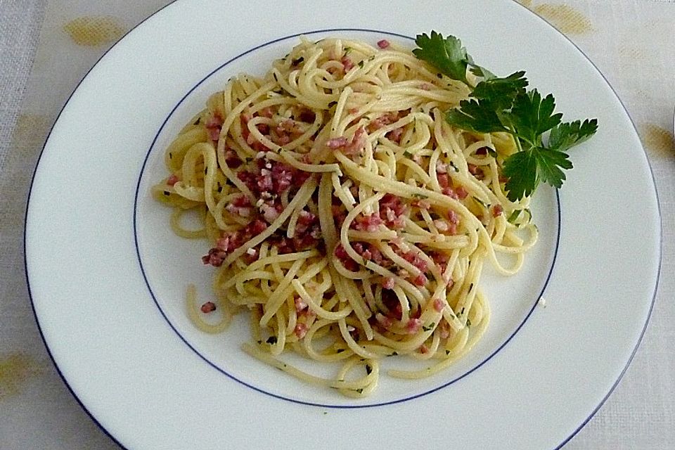 Spaghetti in Knoblauch und Öl