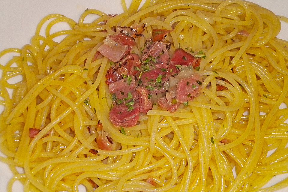 Spaghetti in Knoblauch und Öl