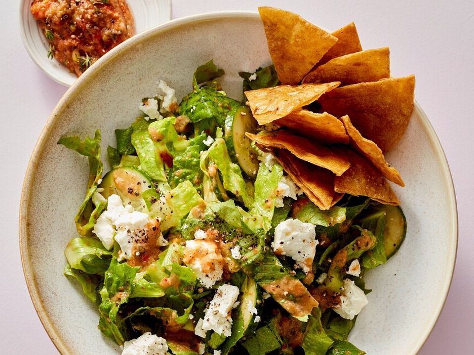 Salat mit Tortilla-Chips von fuerjedentag| Chefkoch