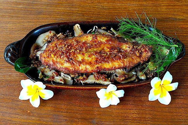 Doradenfilet mit Ingwervinaigrette im Pilzbett von dieter_sedlaczek ...