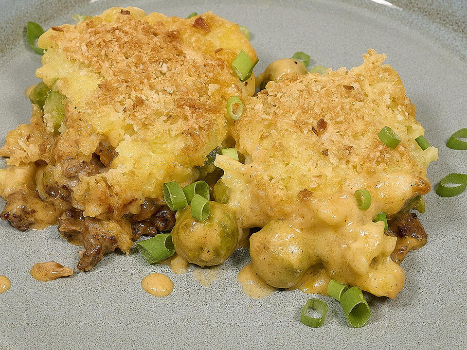 Rosenkohl-Auflauf mit knuspriger Kartoffelkruste von fusselfu| Chefkoch