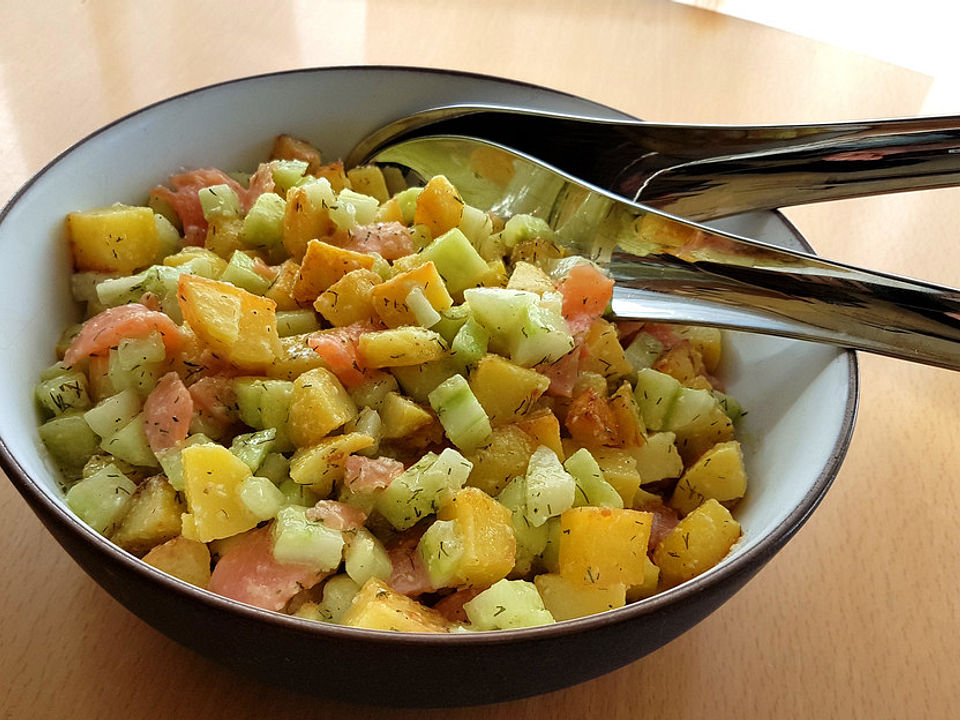 Kartoffel - Gurken - Salat mit Lachs von Zauberküche| Chefkoch