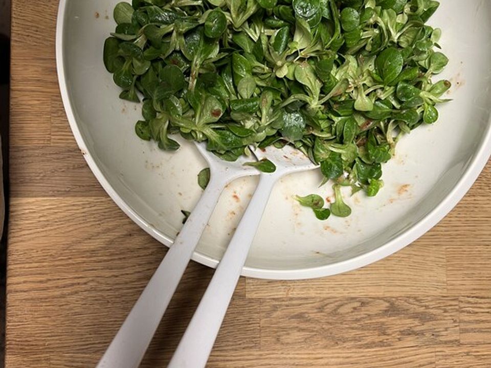 Feldsalat mit fruchtig-würziger Soße von DiamondDust| Chefkoch