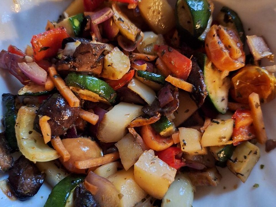 Gemüsepfanne aus der Heißluftfritteuse von Djings79| Chefkoch