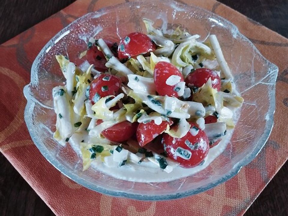 Löwenzahnsalat mit Kirschtomaten von Miamau| Chefkoch