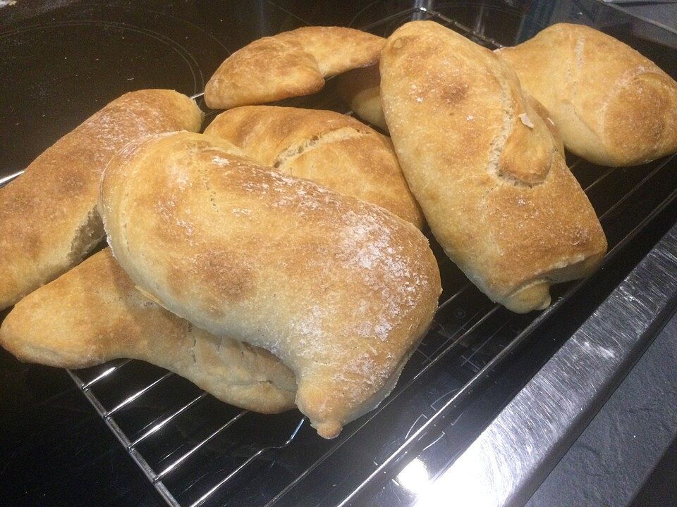 Ciabattabrötchen mit Sauerteig und Hefe von Bienenköchin| Chefkoch