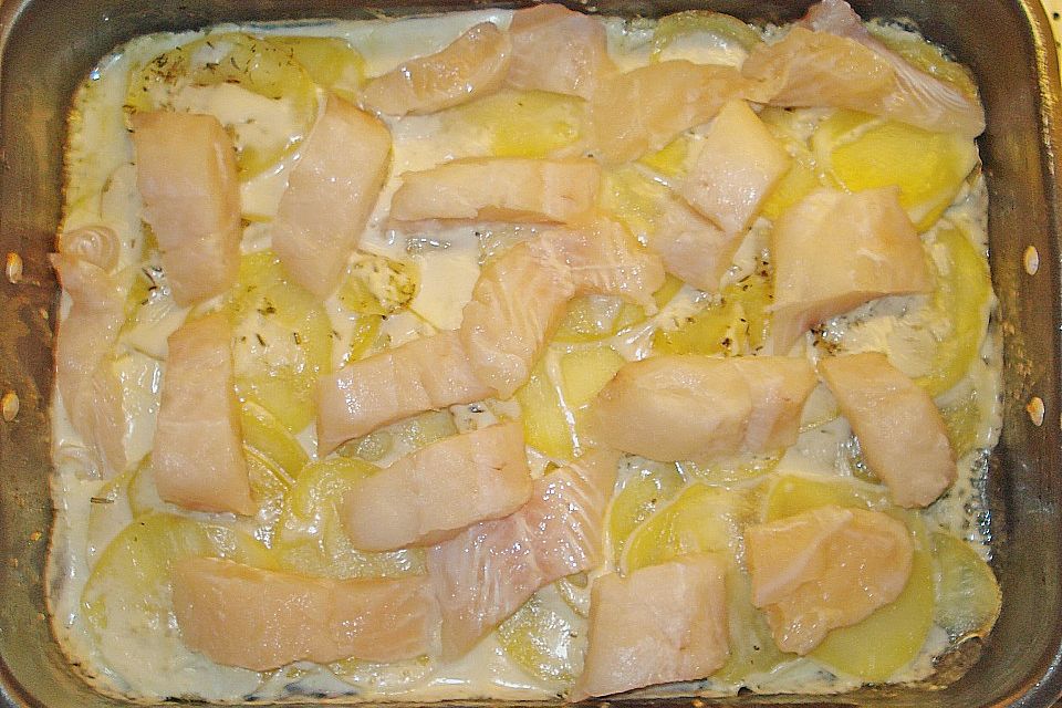 Fisch - Kartoffel - Auflauf mit Spinat und Knoblauch