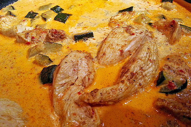 Hähnchenbrustfilet mit Zucchini - Zitronen - Sauce von dagdag| Chefkoch