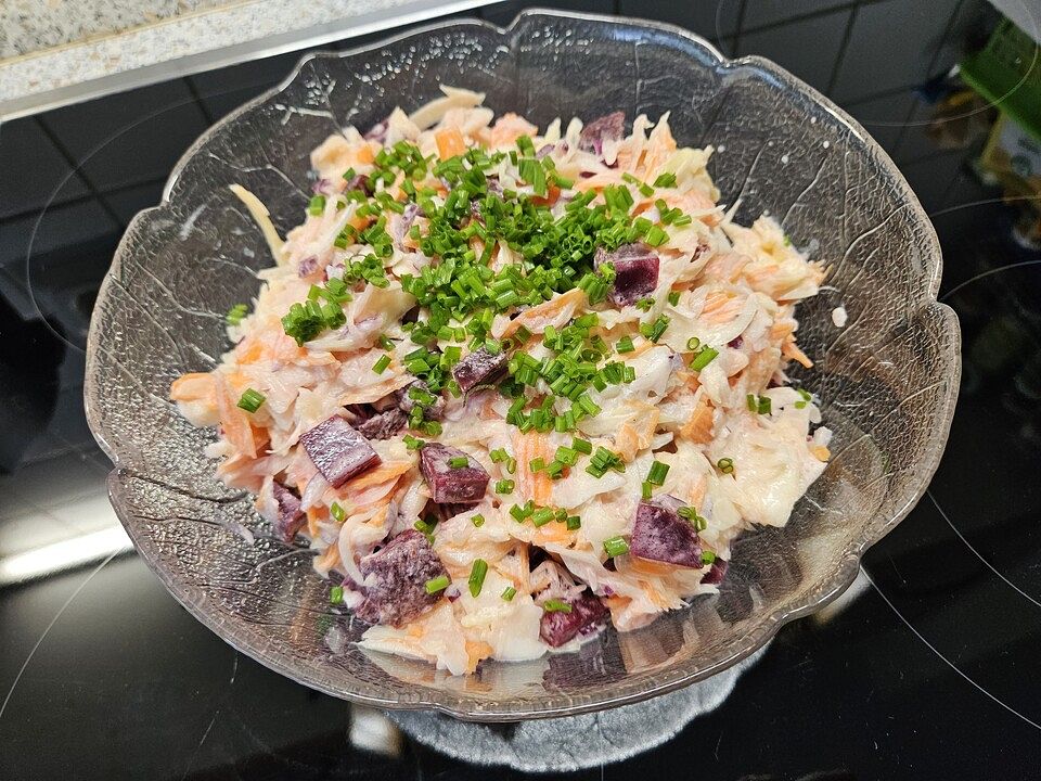 Weißkraut-Karotten-Salat mit Roter Bete von küchen_zauber| Chefkoch