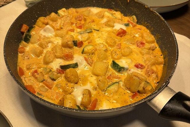 Italienische Zucchini-Tomatenpfanne mit Gnocchi alla Schnuffo von ...