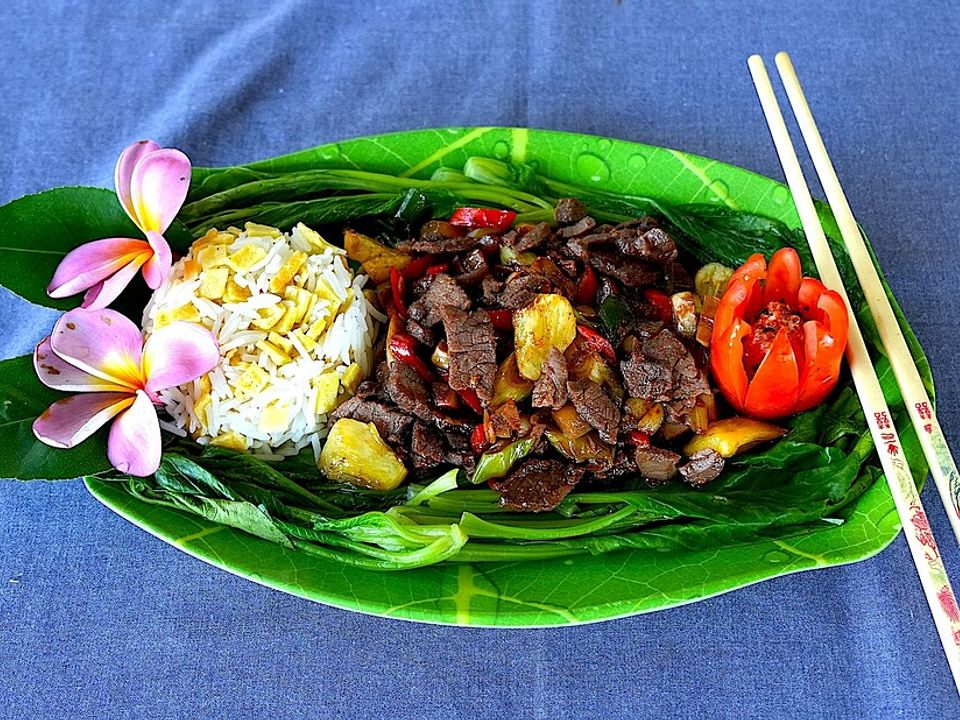 Scharfes Rindfleisch-Cap Cay mit Ananas und Blütenreis von dieter ...