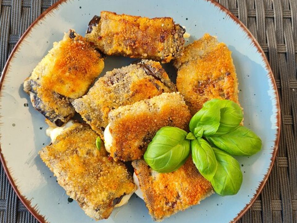 Auberginenröllchen mit Mozzarella und getrockneten Tomaten von ...