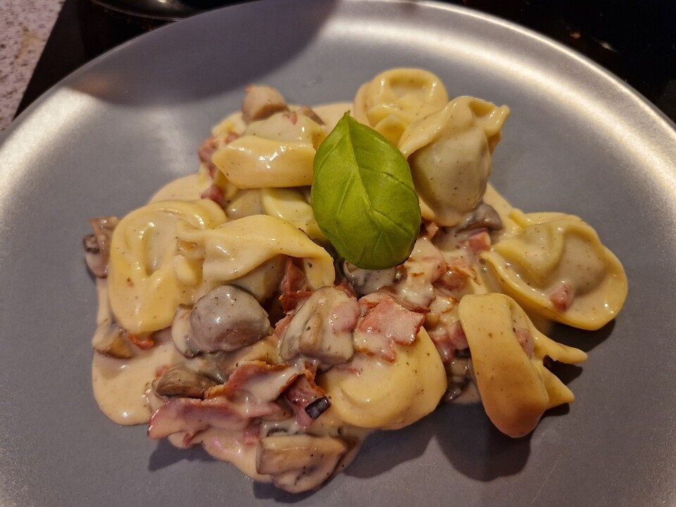 Tortelloni in cremiger Sauce von annes_marktplaats| Chefkoch