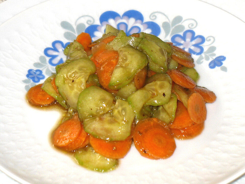 Gurken-Karotten-Salat von bBrigitte| Chefkoch
