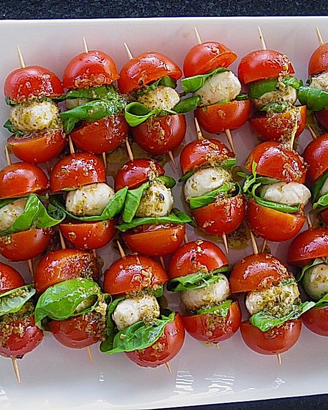 Tomaten-Mozzarella-Spieße