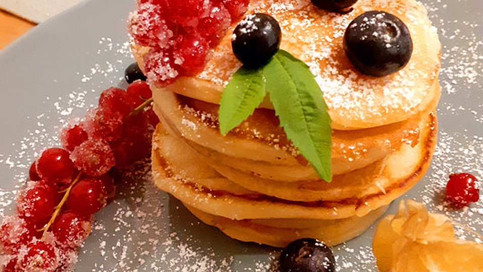 Amerikanische Buttermilch Pfannkuchen von Sofi| Chefkoch Amerikanische Buttermilch Pfannkuchen von Sofi| Chefkoch