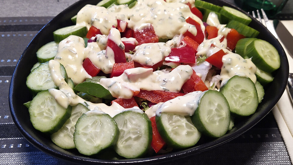 Salatdressing mit Joghurt und Crème fraîche von Mooreule