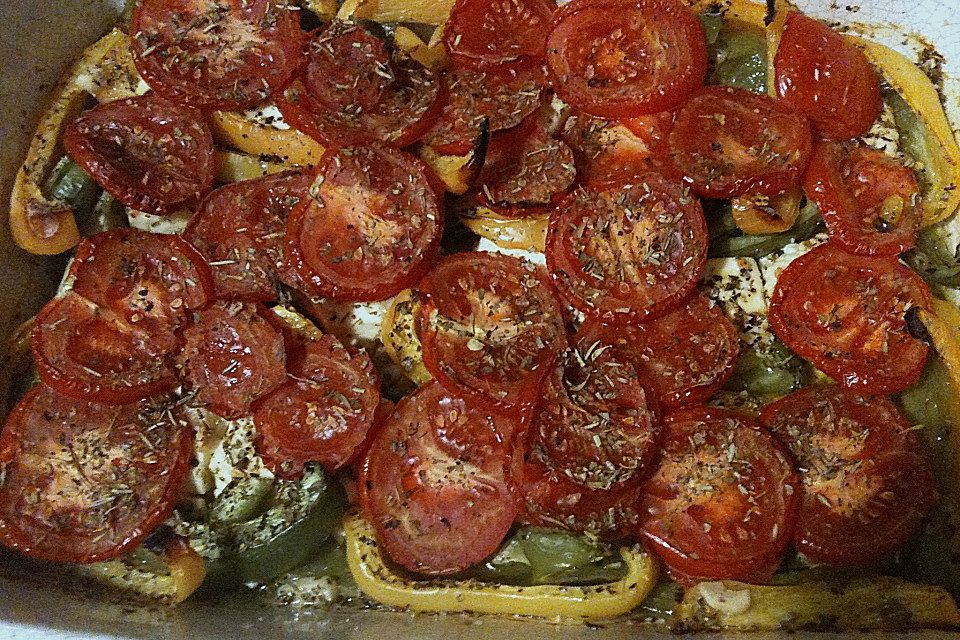 Schafskäse mit türkischem Spitzpaprika aus dem Backofen