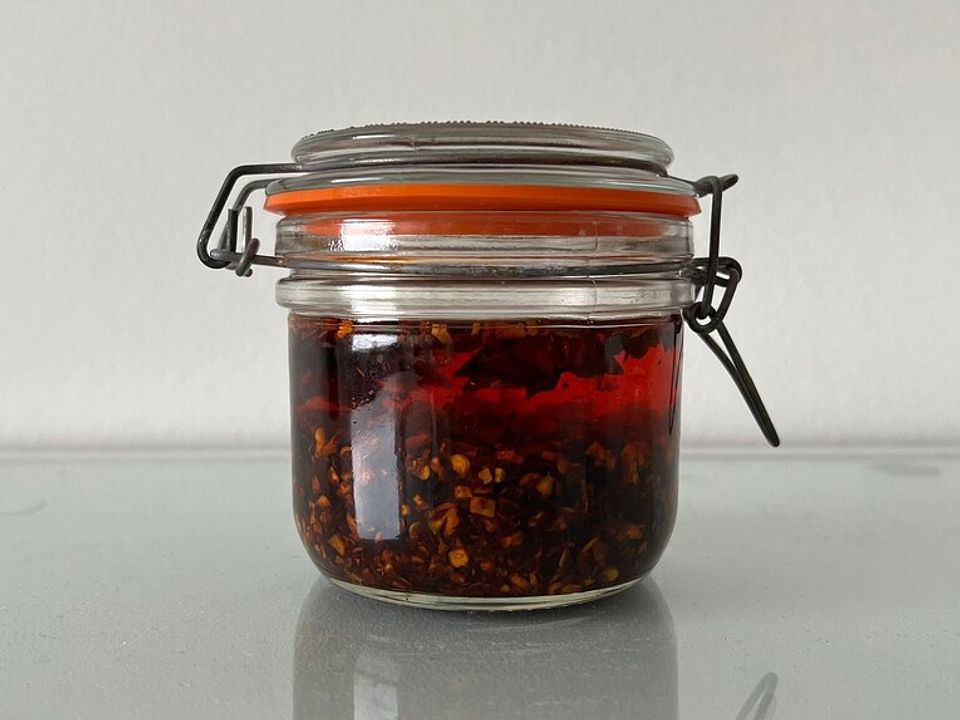 Crispy Chili Garlic Oil - Knuspriges Chili-Knoblauch-Öl von pa_gent ...