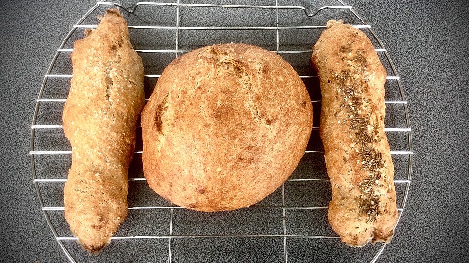 Dinkelseelen mit 50 % Vollkornmehl von Dolomite| Chefkoch Dinkelseelen mit 50 % Vollkornmehl von Dolomite| Chefkoch