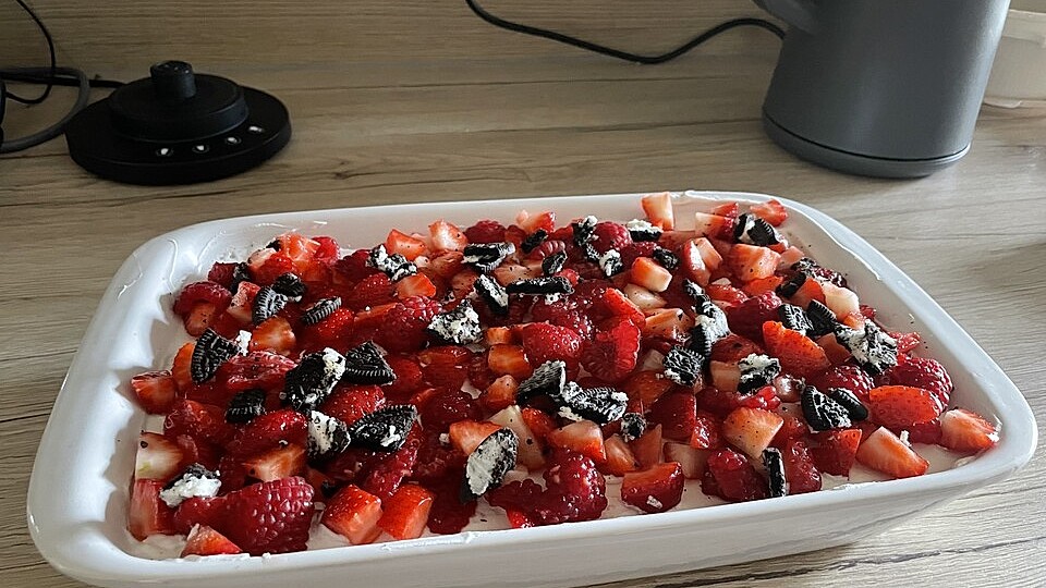 Joghurtcreme mit Oreos und Früchten von engel333| Chefkoch
