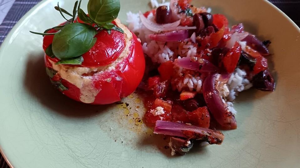 Gefüllte Tomaten mit Ricotta und Basilikum von BiniGuet Gefüllte Tomaten mit Ricotta und Basilikum von BiniGuet