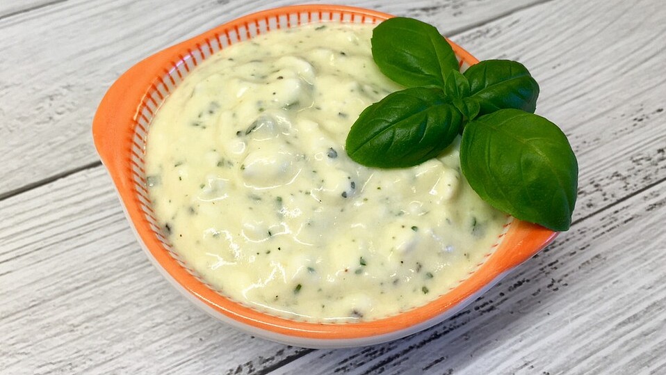 Salatdressing mit Hüttenkäse von Mooreule Salatdressing mit Hüttenkäse von Mooreule