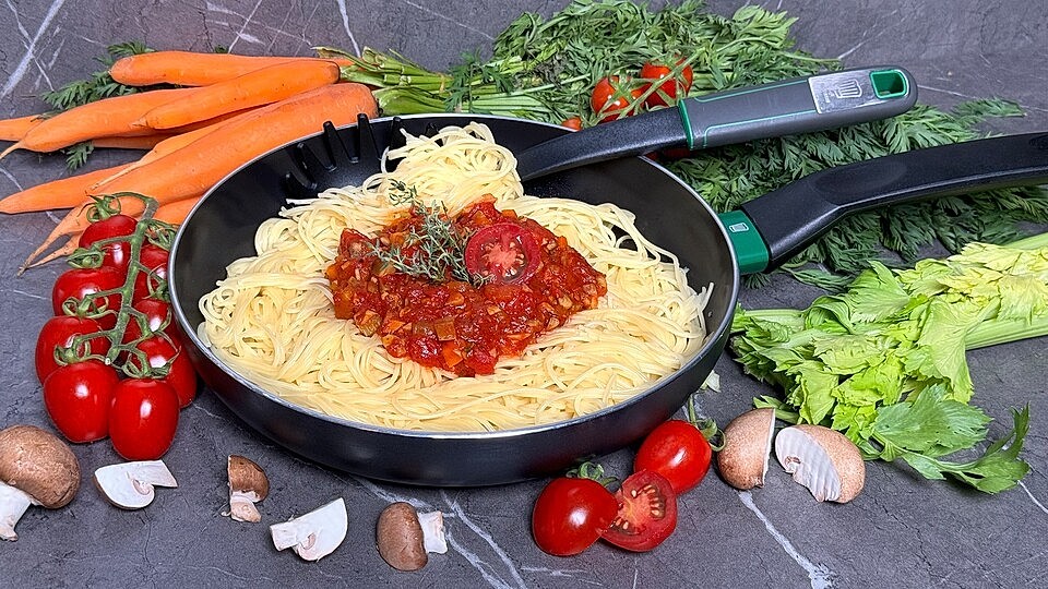 Vegane Bolognese von chefkochtrifftfackelmann
