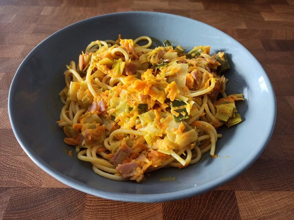 Spaghetti mit Gemüse-Käse-Soße von Rana2102| Chefkoch