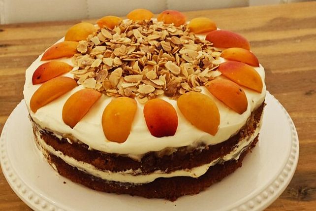 Aprikosen-Mandel-Marzipantorte von Trikolix| Chefkoch