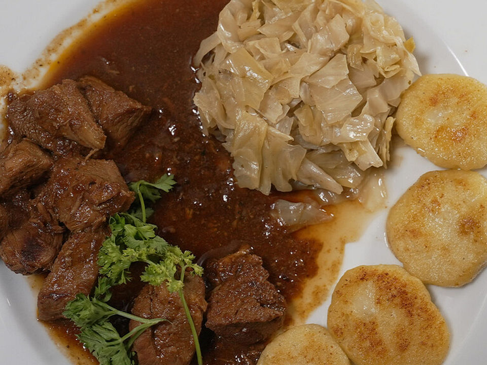 Spezzatino di Vitello - Kalbsgulasch mit Barolosauce von ...