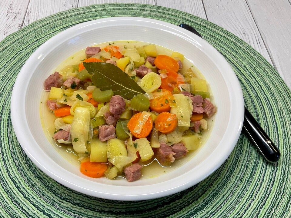 Kasseler-Gemüsetopf mit feiner Schärfe von Mooreule| Chefkoch