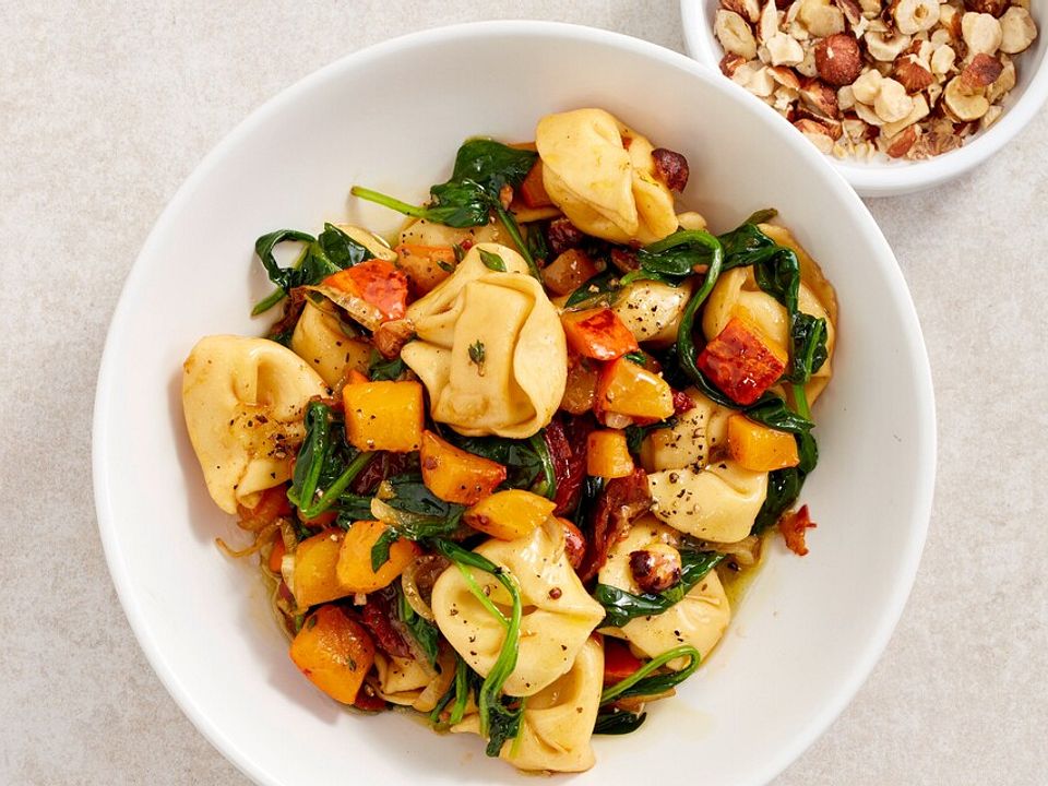 Tortellini mit Kürbis von fuerjedentag| Chefkoch
