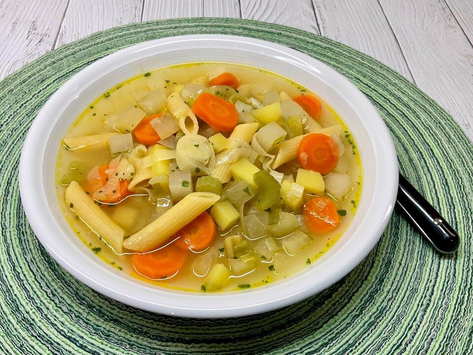 Einfacher Gemüse-Suppentopf von Mooreule| Chefkoch
