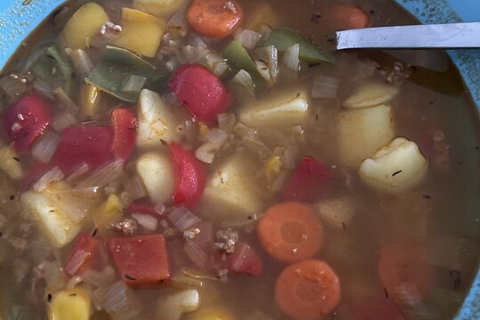 Serbische Kartoffelsuppe