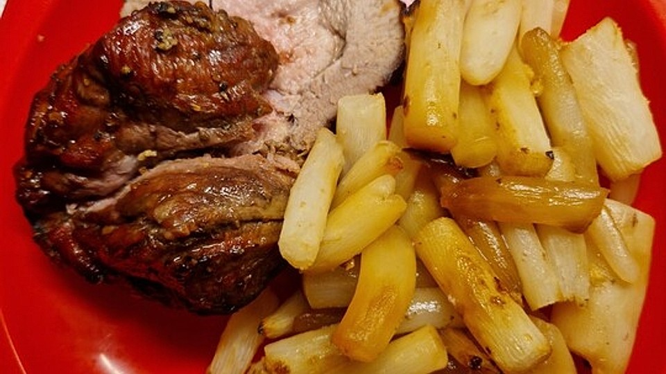 Schweineschinkenbraten mit Schwarzwurzeln von speedyute| Chefkoch