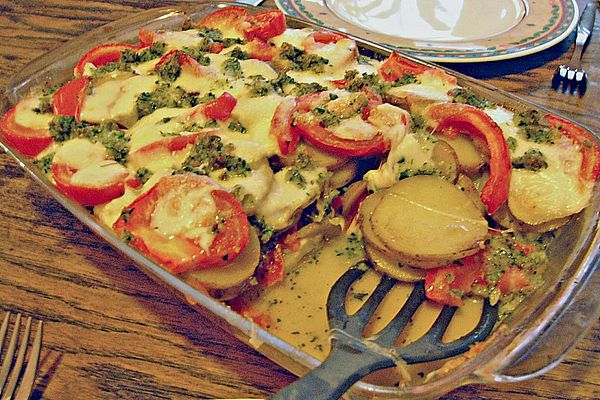 Kartoffel-Tomaten-Mozzarella-Auflauf
