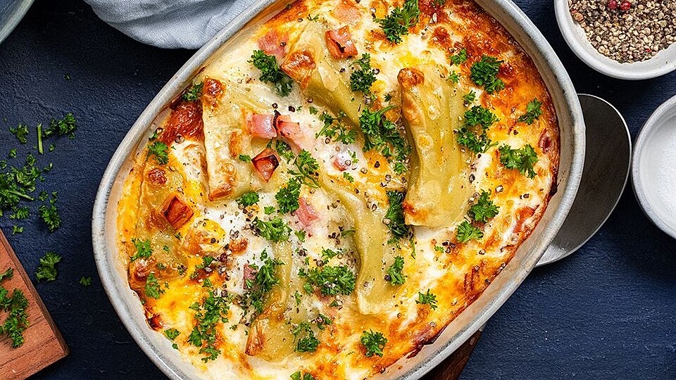 Schneller Maultaschenauflauf mit Schinken-Käse-Sahnesauce von buerger