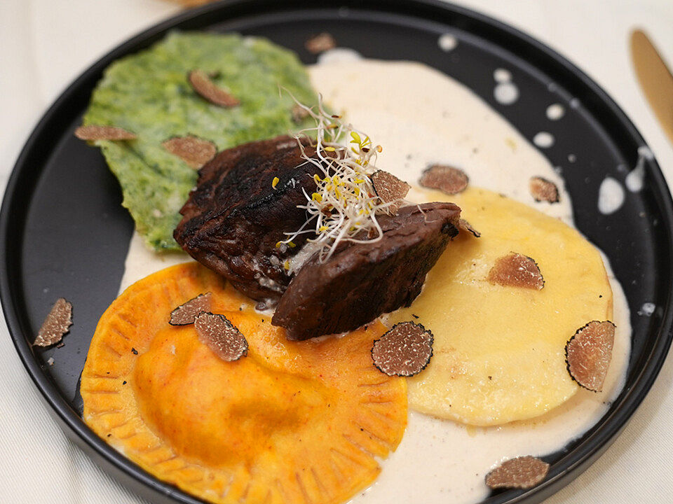 Dreierlei Ravioli an Trüffelsauce mit Rinderfilet von DasperfekteDinner ...