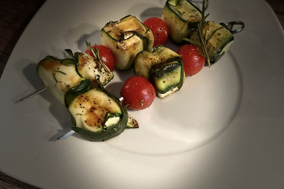 Zucchini-Käse-Spieße