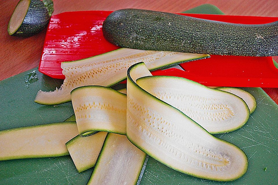 Zucchini-Käse-Spieße