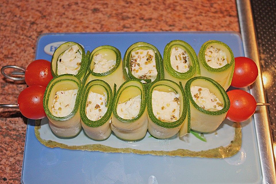 Zucchini-Käse-Spieße