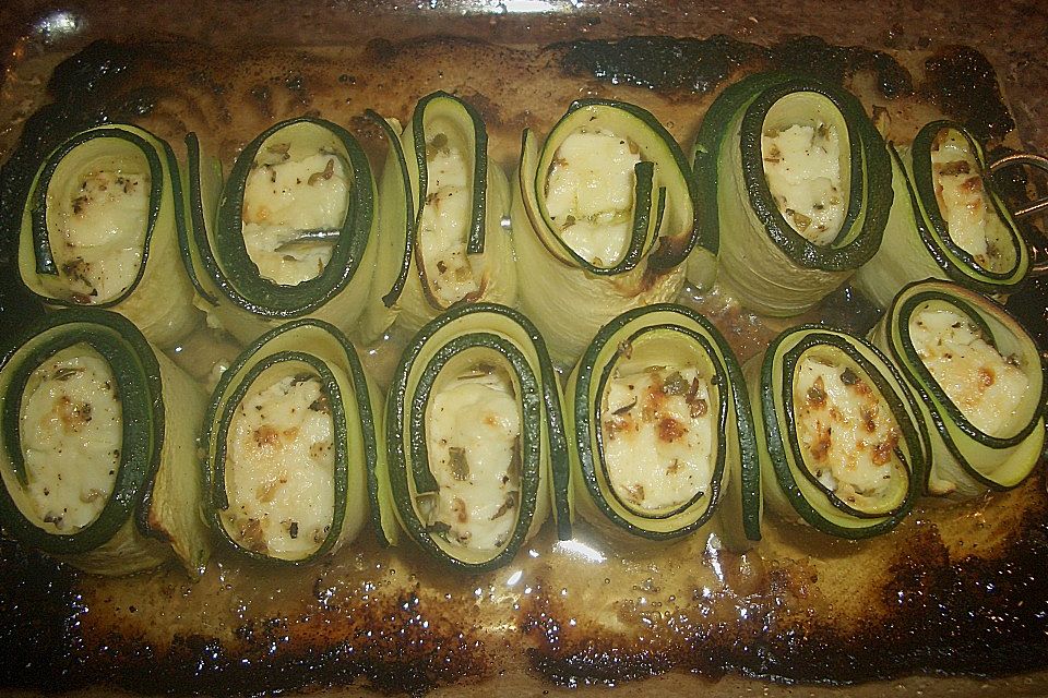 Zucchini-Käse-Spieße