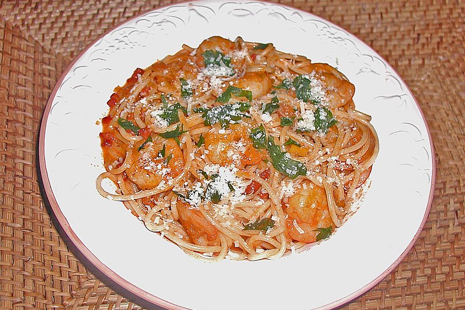 Spaghetti in Marsalasoße mit Garnelen