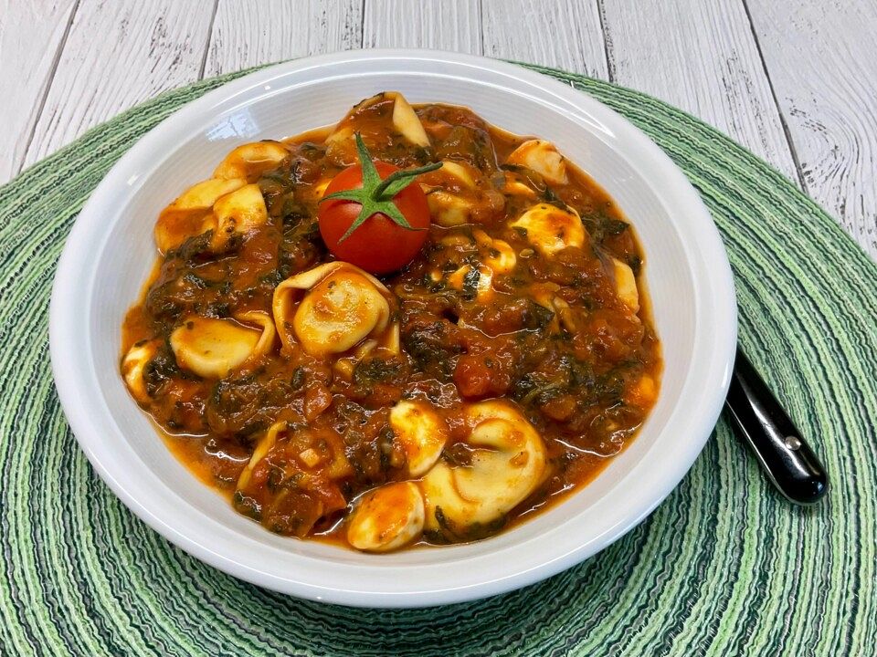 Blattspinat-Tomatensauce mit Mini-Mozzarella von Mooreule| Chefkoch
