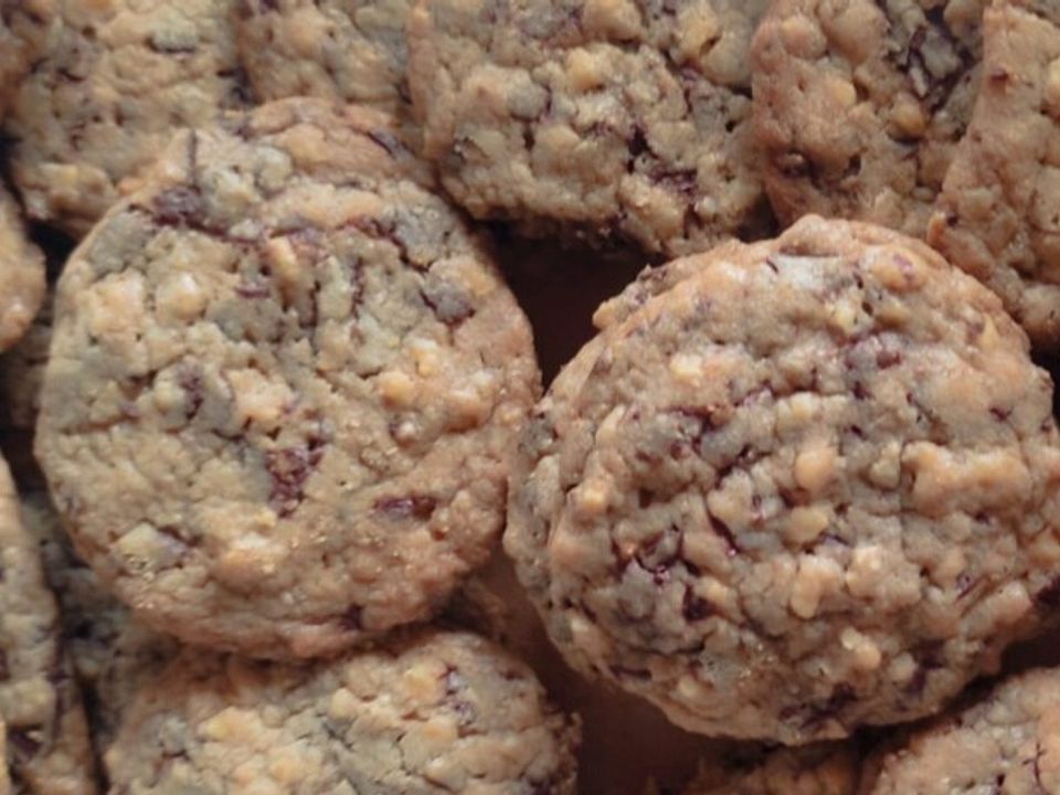 Schokoladen-Nuss-Plätzchen von Aioli1966| Chefkoch