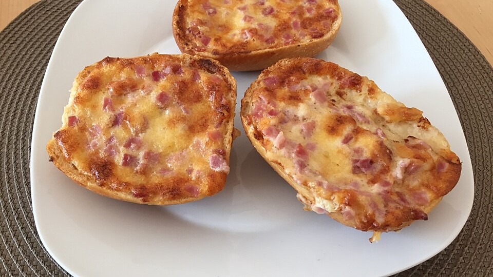 Käse-Schinken-Brötchen von pd7vs86xps| Chefkoch Käse-Schinken-Brötchen von pd7vs86xps| Chefkoch